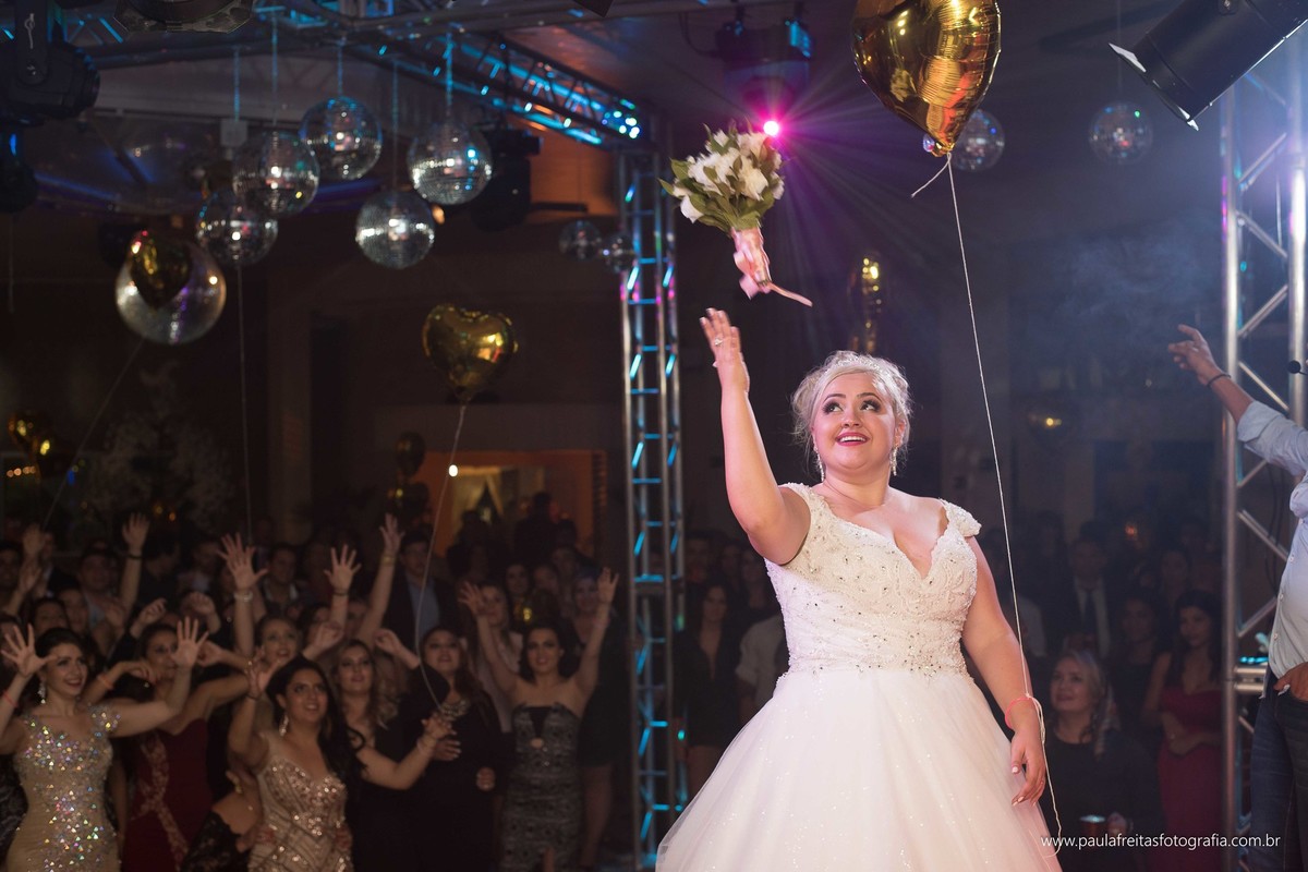 laryssa-e-junior-casamento-no-spaço-vip-e-catedral-em-guaratingueta-paula-freitas-fotografia