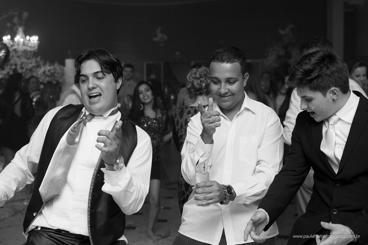 laryssa-e-junior-casamento-no-spaço-vip-e-catedral-em-guaratingueta-paula-freitas-fotografia