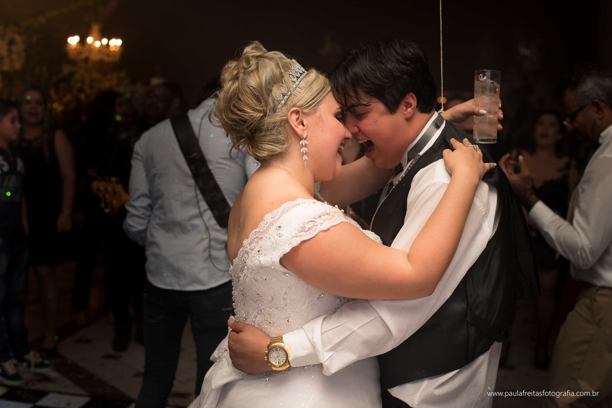 laryssa-e-junior-casamento-no-spaço-vip-e-catedral-em-guaratingueta-paula-freitas-fotografia