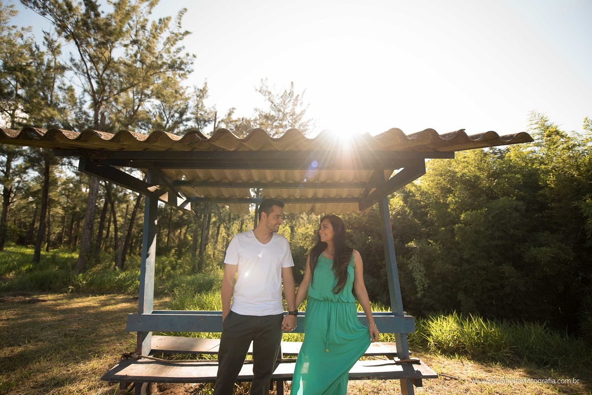 pre-wedding-ensaio-de-casal-realizado-em-guaratingueta-fotografado-por-paula-freitas-fotografia