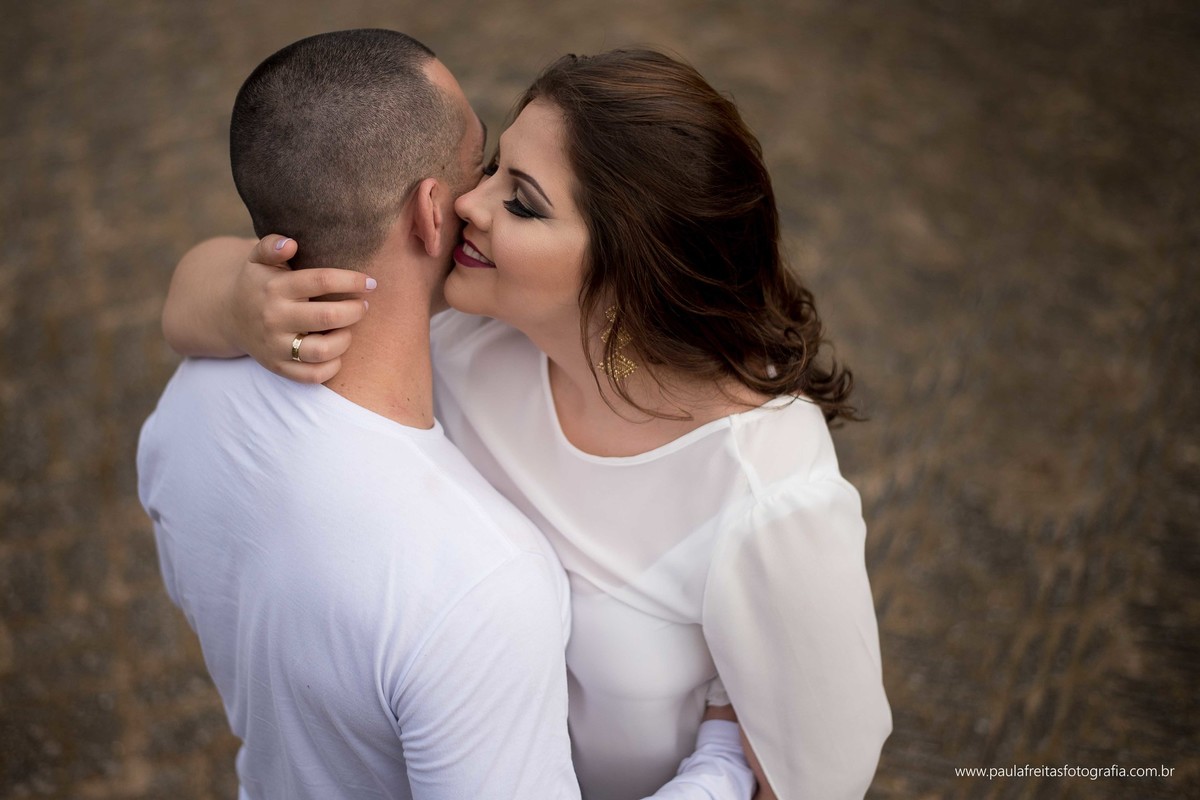 ensaio-pre-wedding-karen-e-rodrigo-feito-na-pousada-7-nascentes-em-guaratingueta-fotografados-por-paula-freitas-fotografia