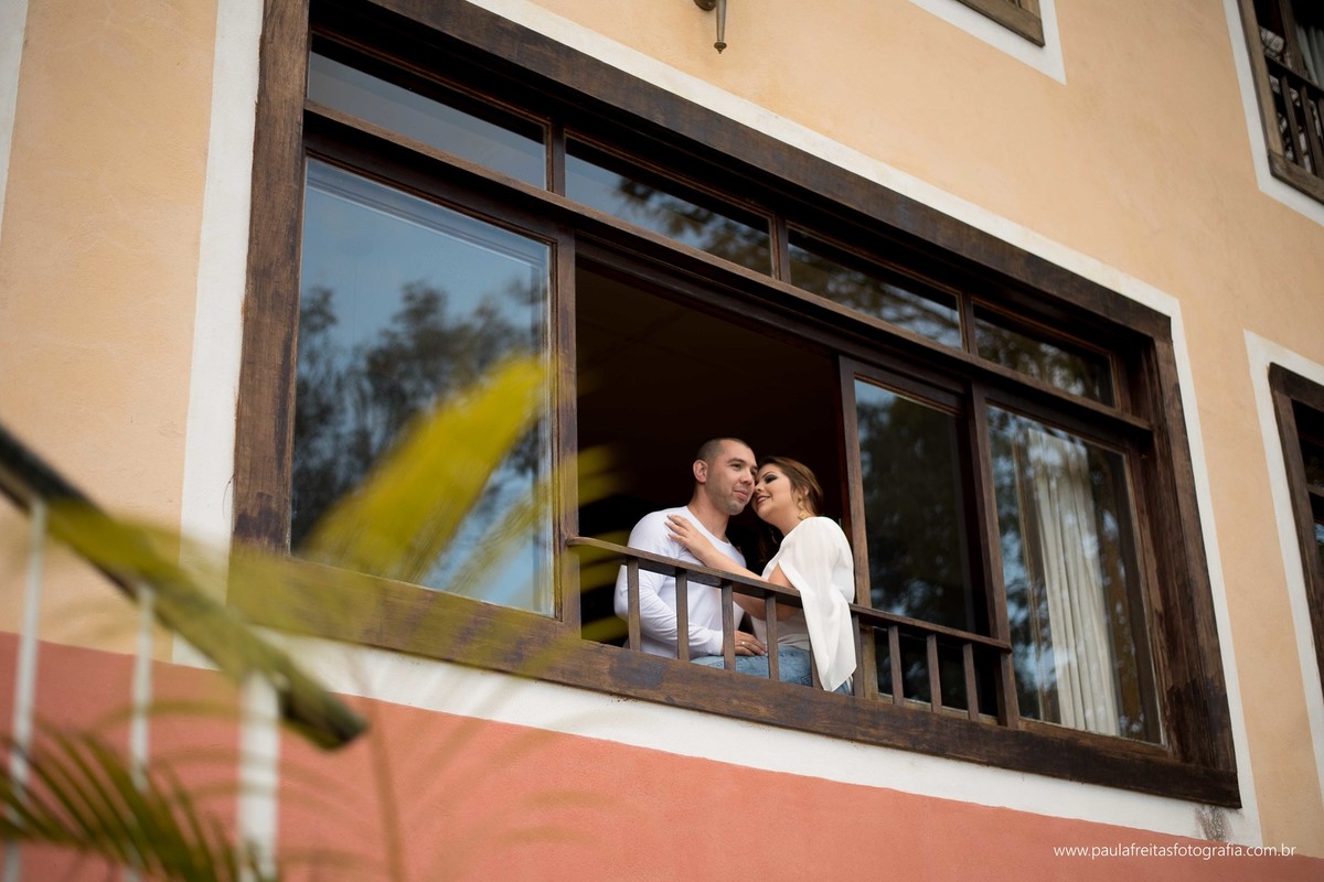 ensaio-pre-wedding-karen-e-rodrigo-feito-na-pousada-7-nascentes-em-guaratingueta-fotografados-por-paula-freitas-fotografia