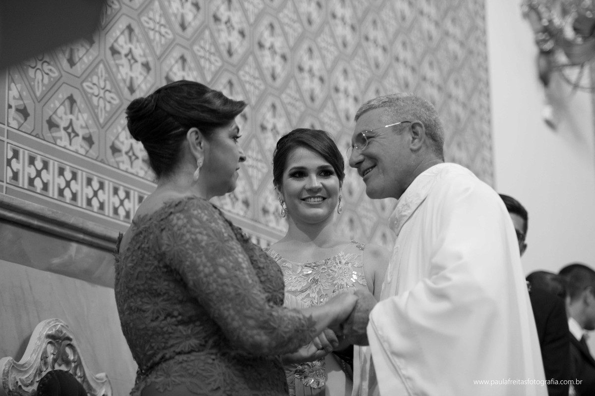 seminario-bom-jesus-em-aparecida-sp-casamento-thaise-e-rodrigo-na-matriz-de-santo-antonio-em-guaratingueta-sp-fotografado-por-paula-freitas-fotografia-e-video-de-supimpa