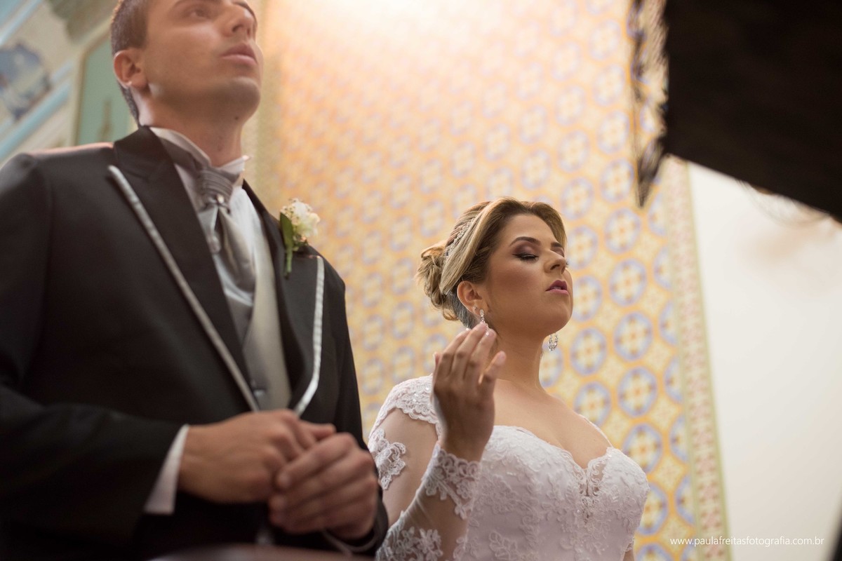 seminario-bom-jesus-em-aparecida-sp-casamento-thaise-e-rodrigo-na-matriz-de-santo-antonio-em-guaratingueta-sp-fotografado-por-paula-freitas-fotografia-e-video-de-supimpa