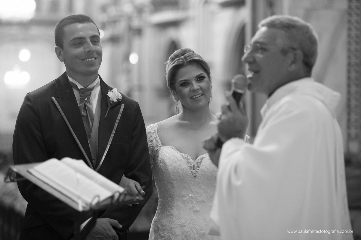 seminario-bom-jesus-em-aparecida-sp-casamento-thaise-e-rodrigo-na-matriz-de-santo-antonio-em-guaratingueta-sp-fotografado-por-paula-freitas-fotografia-e-video-de-supimpa