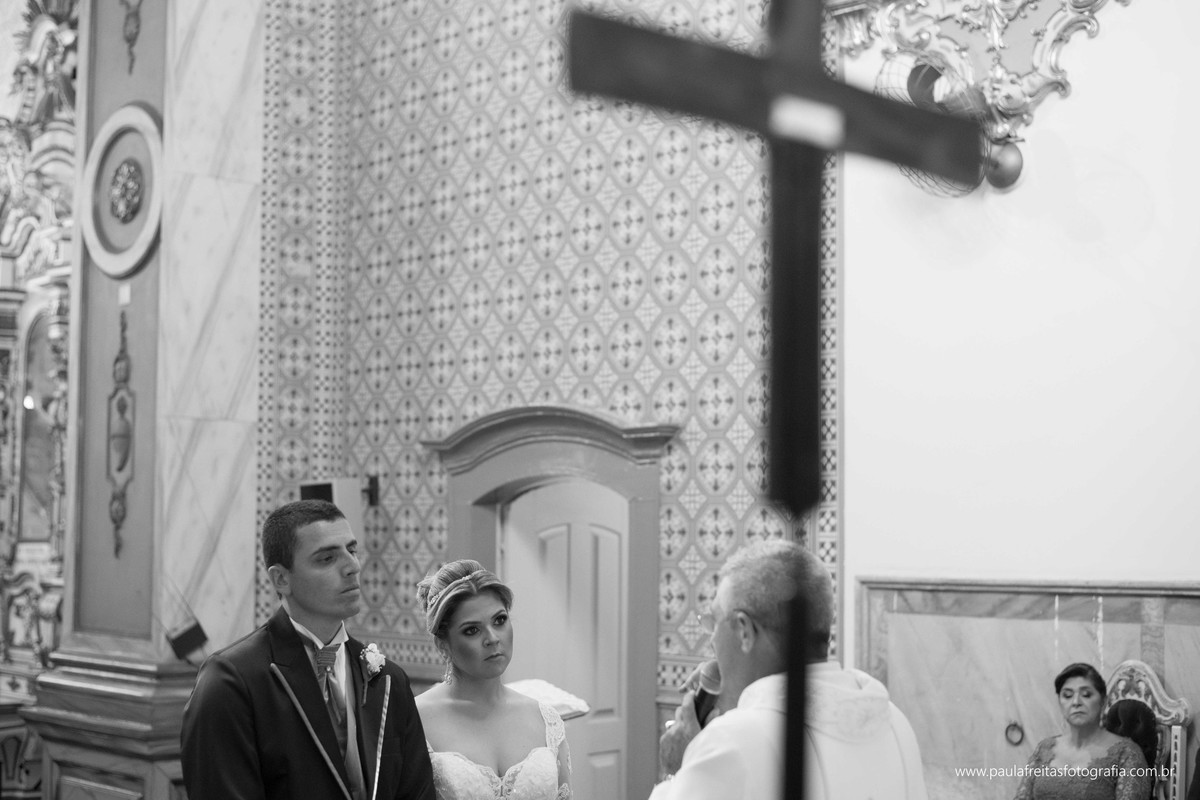 seminario-bom-jesus-em-aparecida-sp-casamento-thaise-e-rodrigo-na-matriz-de-santo-antonio-em-guaratingueta-sp-fotografado-por-paula-freitas-fotografia-e-video-de-supimpa