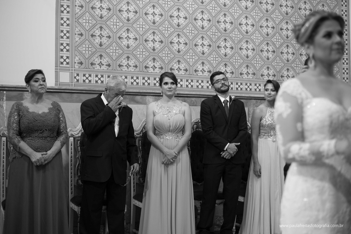 seminario-bom-jesus-em-aparecida-sp-casamento-thaise-e-rodrigo-na-matriz-de-santo-antonio-em-guaratingueta-sp-fotografado-por-paula-freitas-fotografia-e-video-de-supimpa