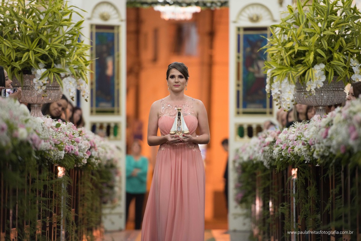 seminario-bom-jesus-em-aparecida-sp-casamento-thaise-e-rodrigo-na-matriz-de-santo-antonio-em-guaratingueta-sp-fotografado-por-paula-freitas-fotografia-e-video-de-supimpa