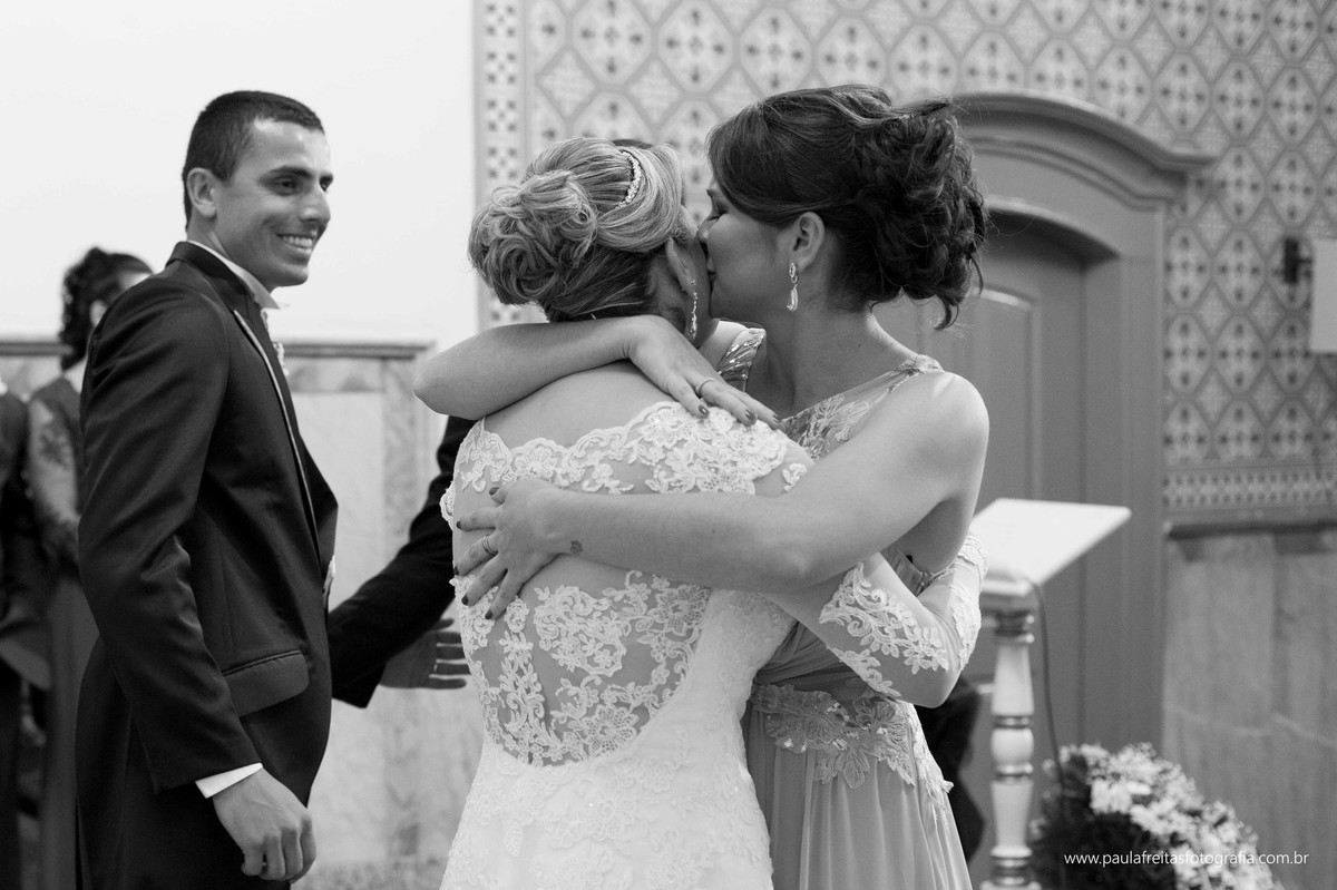 seminario-bom-jesus-em-aparecida-sp-casamento-thaise-e-rodrigo-na-matriz-de-santo-antonio-em-guaratingueta-sp-fotografado-por-paula-freitas-fotografia-e-video-de-supimpa