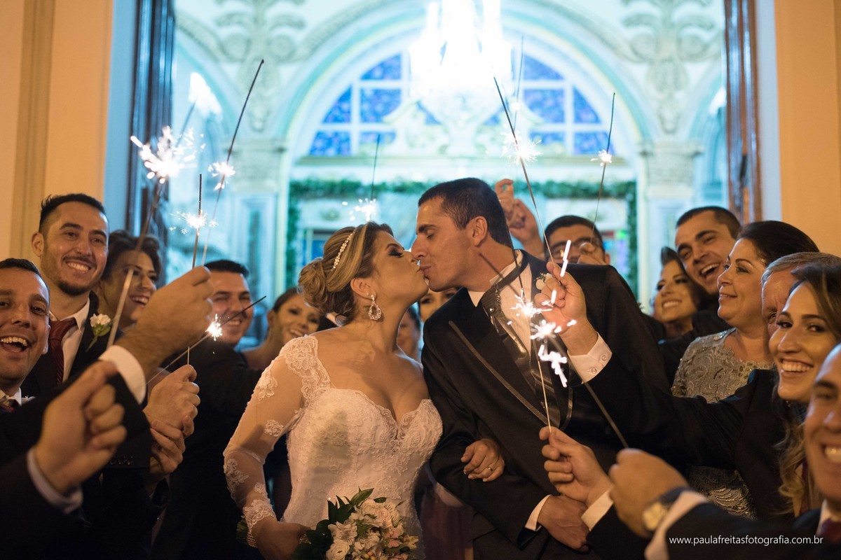 seminario-bom-jesus-em-aparecida-sp-casamento-thaise-e-rodrigo-na-matriz-de-santo-antonio-em-guaratingueta-sp-fotografado-por-paula-freitas-fotografia-e-video-de-supimpa