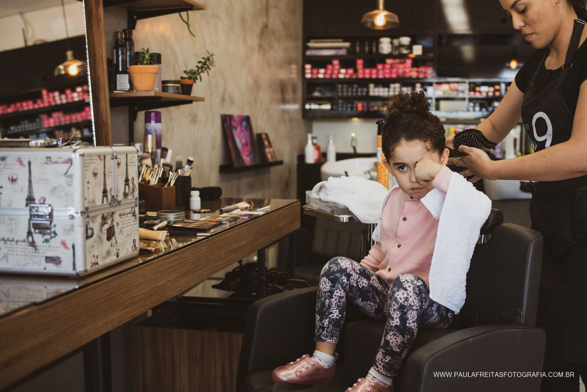 Dama de honra se arrumando