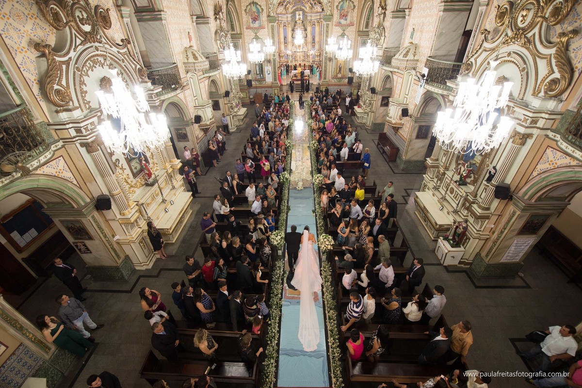 recanto-vip-e-catedral-de-santo-antonio-de-guaratingueta-casamento-de-thais-prado-e-pedro-antunes-fotografado-por-paula-freitas-e-video-de-supimpa-audiovisual