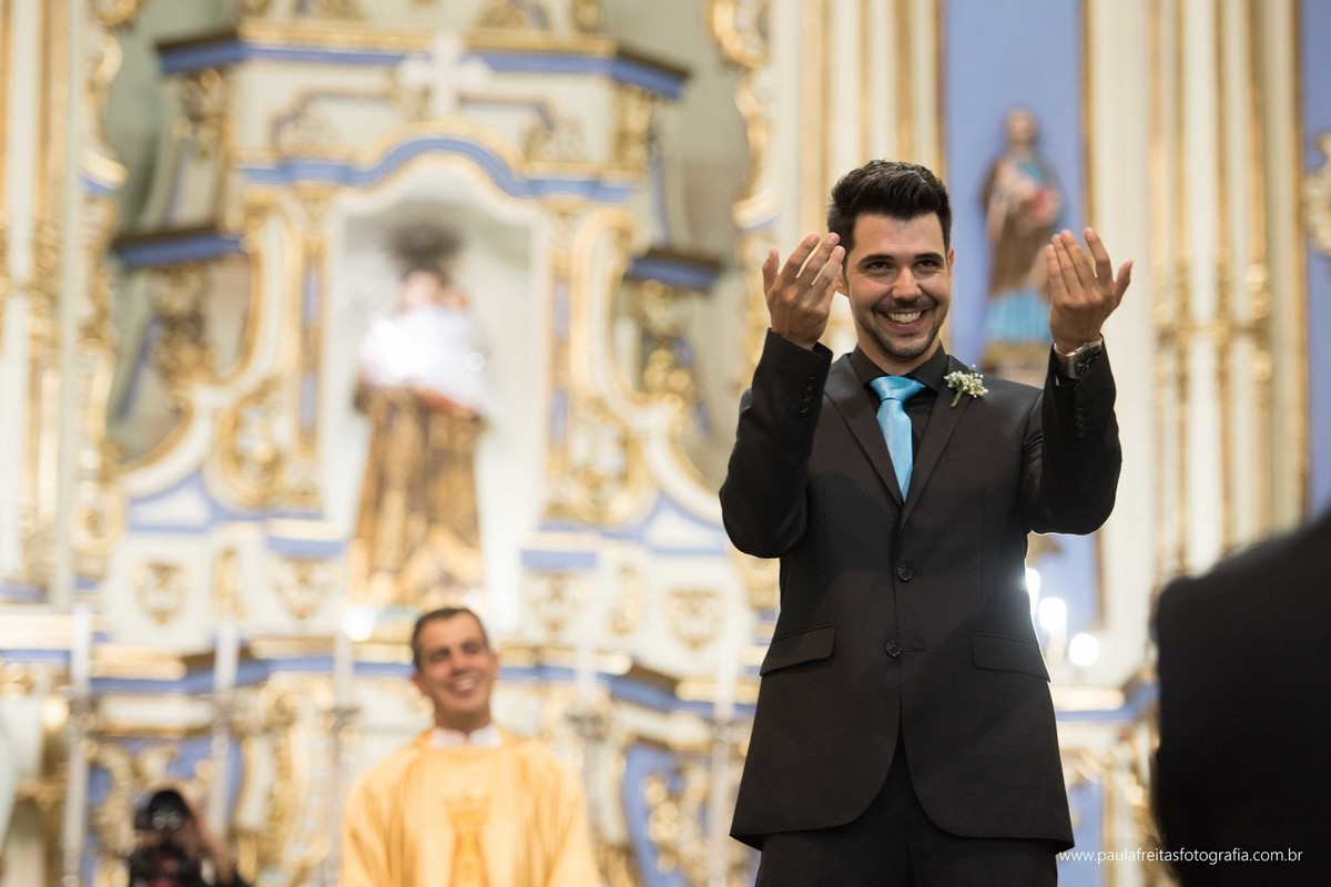 recanto-vip-e-catedral-de-santo-antonio-de-guaratingueta-casamento-de-thais-prado-e-pedro-antunes-fotografado-por-paula-freitas-e-video-de-supimpa-audiovisual