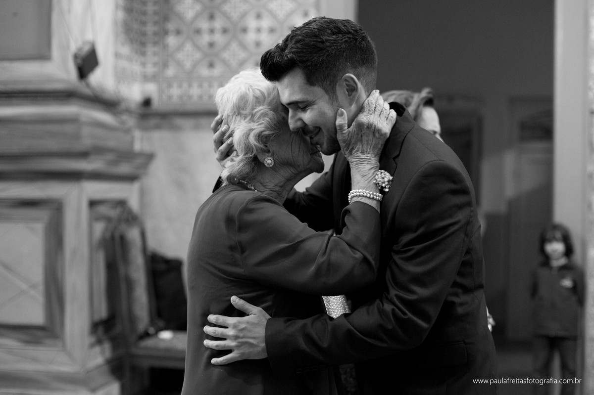 recanto-vip-e-catedral-de-santo-antonio-de-guaratingueta-casamento-de-thais-prado-e-pedro-antunes-fotografado-por-paula-freitas-e-video-de-supimpa-audiovisual