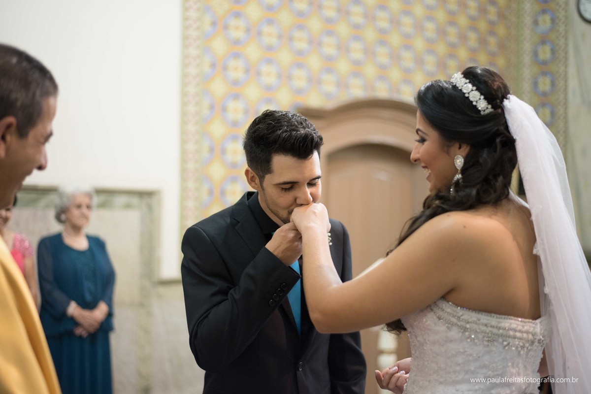 recanto-vip-e-catedral-de-santo-antonio-de-guaratingueta-casamento-de-thais-prado-e-pedro-antunes-fotografado-por-paula-freitas-e-video-de-supimpa-audiovisual