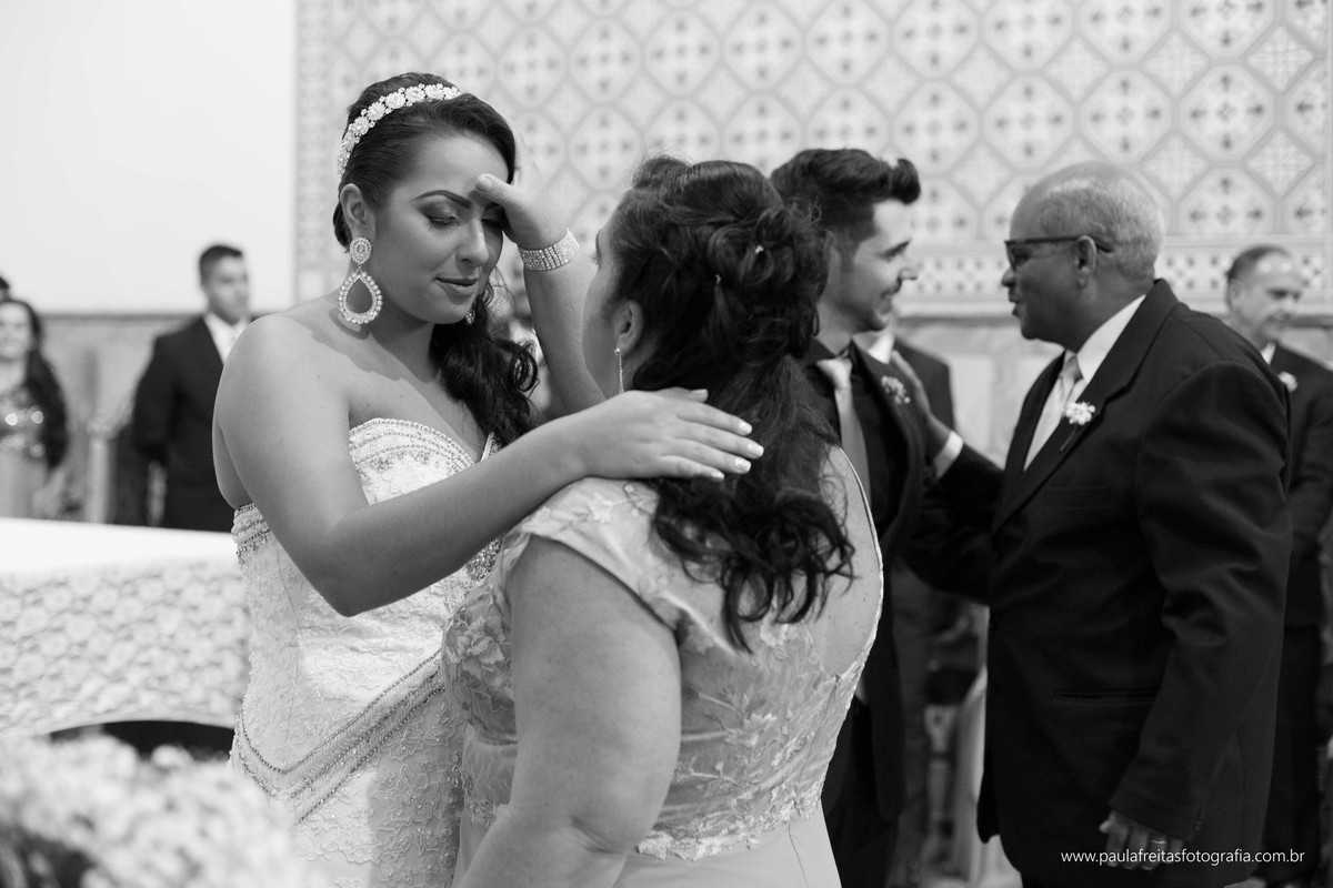 recanto-vip-e-catedral-de-santo-antonio-de-guaratingueta-casamento-de-thais-prado-e-pedro-antunes-fotografado-por-paula-freitas-e-video-de-supimpa-audiovisual