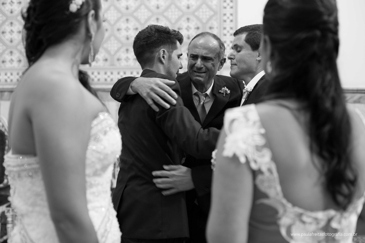 recanto-vip-e-catedral-de-santo-antonio-de-guaratingueta-casamento-de-thais-prado-e-pedro-antunes-fotografado-por-paula-freitas-e-video-de-supimpa-audiovisual