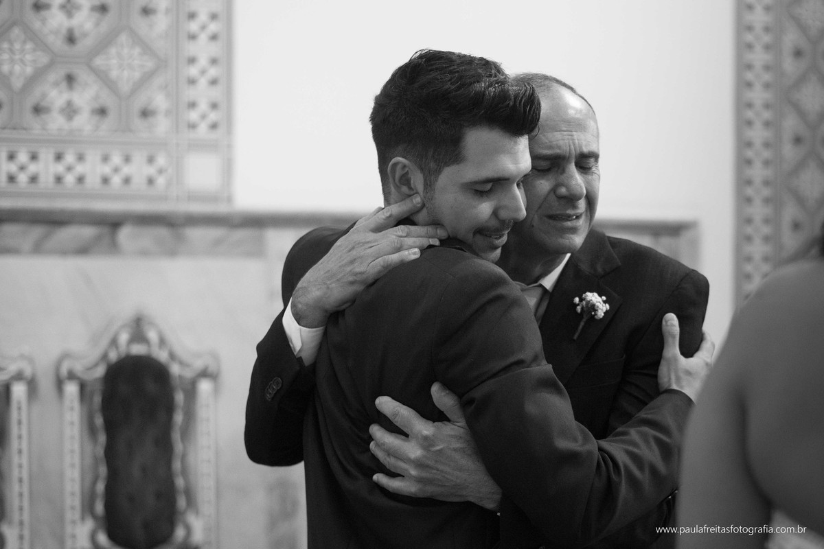 recanto-vip-e-catedral-de-santo-antonio-de-guaratingueta-casamento-de-thais-prado-e-pedro-antunes-fotografado-por-paula-freitas-e-video-de-supimpa-audiovisual