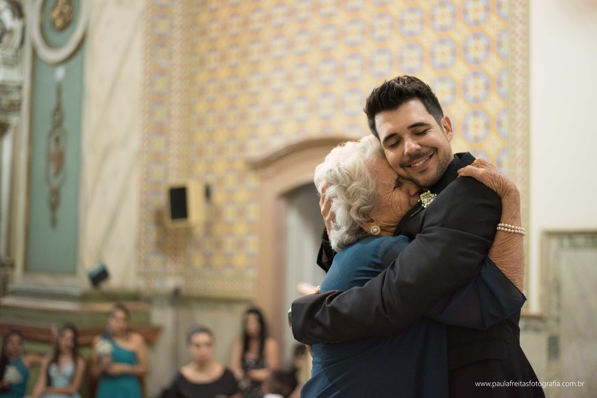 recanto-vip-e-catedral-de-santo-antonio-de-guaratingueta-casamento-de-thais-prado-e-pedro-antunes-fotografado-por-paula-freitas-e-video-de-supimpa-audiovisual