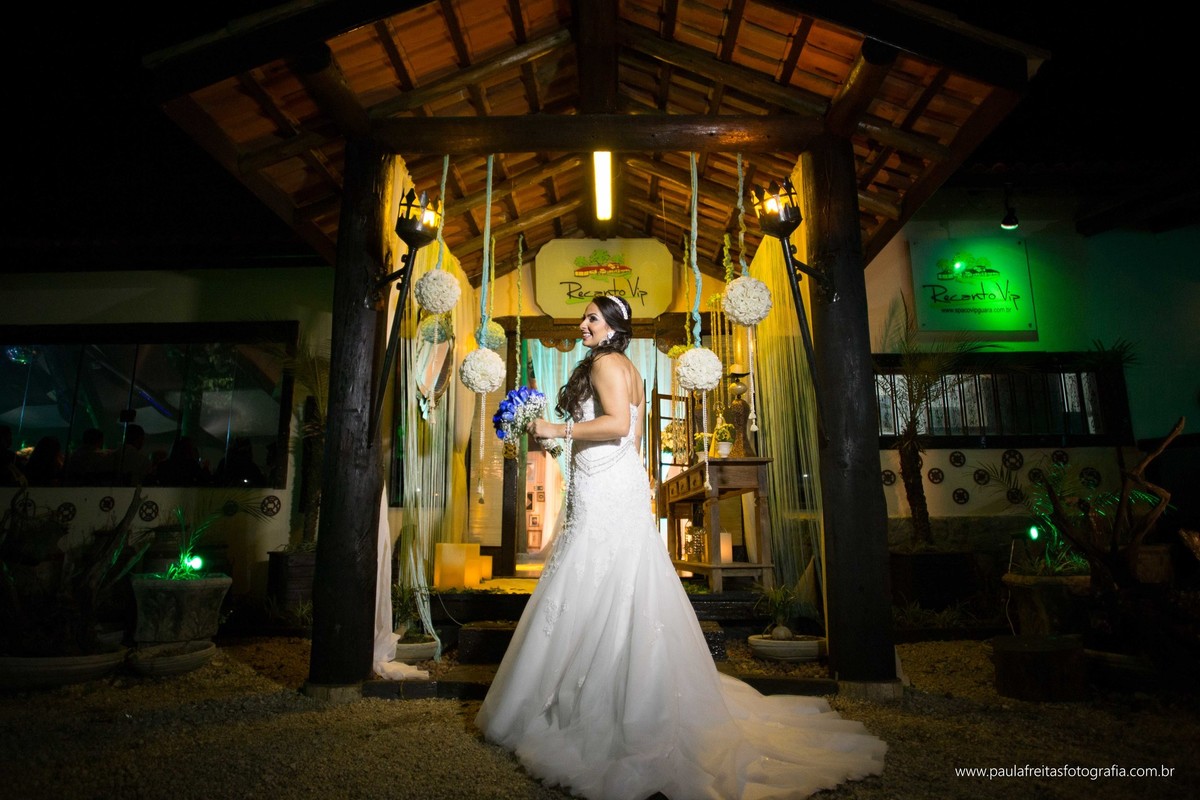 recanto-vip-e-catedral-de-santo-antonio-de-guaratingueta-casamento-de-thais-prado-e-pedro-antunes-fotografado-por-paula-freitas-e-video-de-supimpa-audiovisual