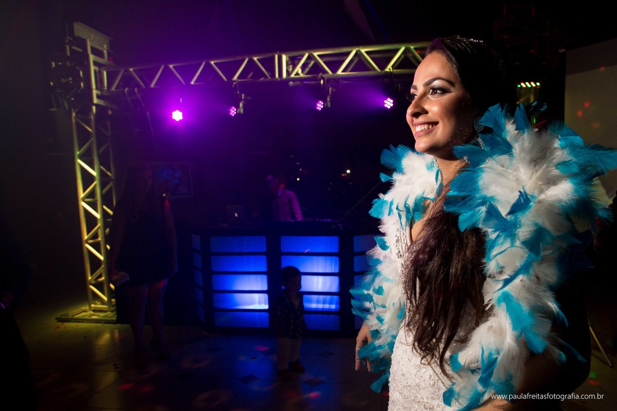 recanto-vip-e-catedral-de-santo-antonio-de-guaratingueta-casamento-de-thais-prado-e-pedro-antunes-fotografado-por-paula-freitas-e-video-de-supimpa-audiovisual