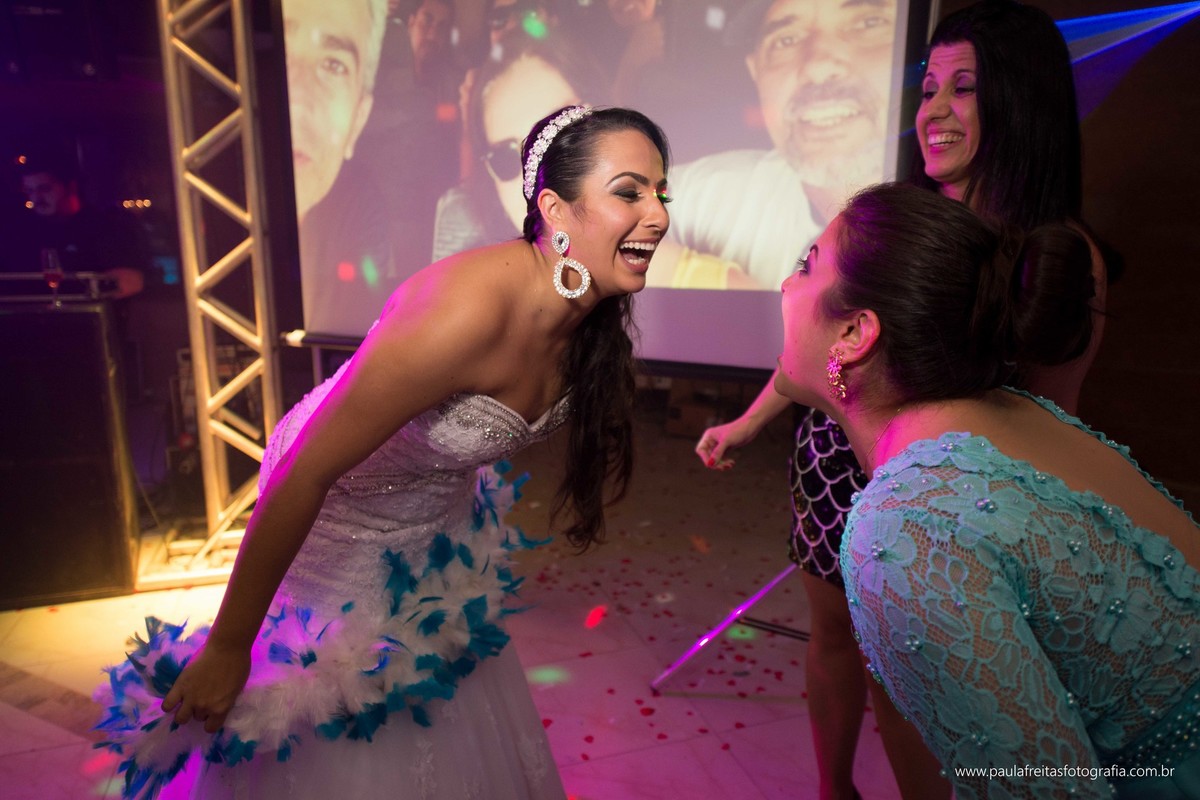 recanto-vip-e-catedral-de-santo-antonio-de-guaratingueta-casamento-de-thais-prado-e-pedro-antunes-fotografado-por-paula-freitas-e-video-de-supimpa-audiovisual