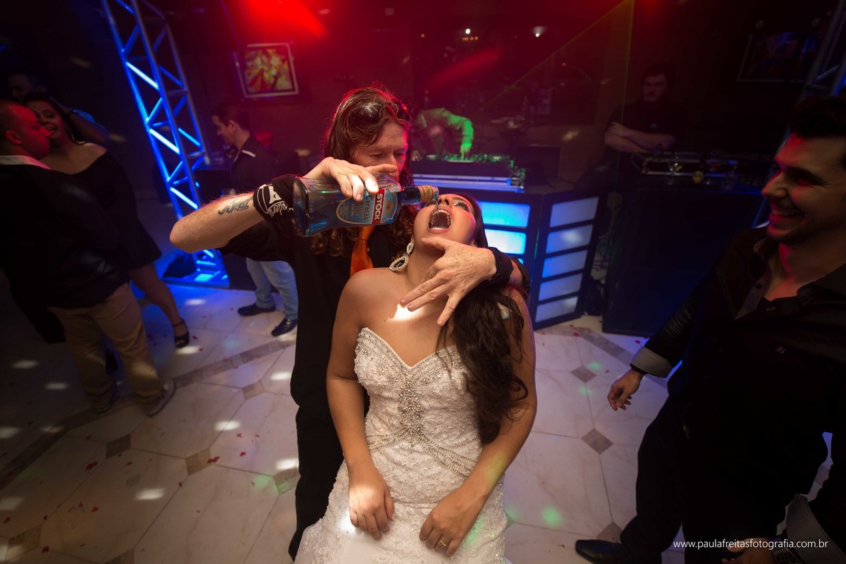 recanto-vip-e-catedral-de-santo-antonio-de-guaratingueta-casamento-de-thais-prado-e-pedro-antunes-fotografado-por-paula-freitas-e-video-de-supimpa-audiovisual