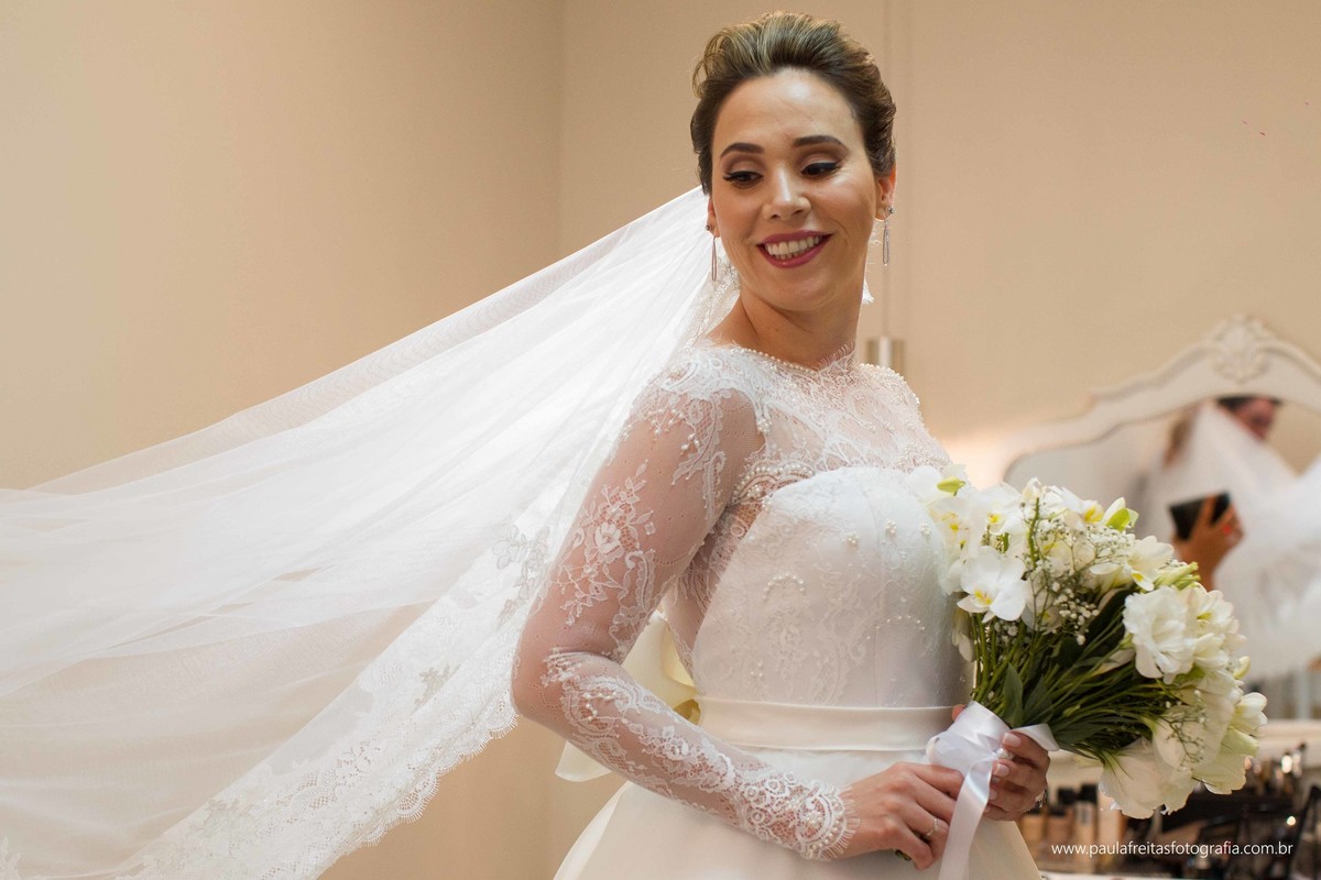 decoracao-com-pisca-pisca-feito-em-guaratingueta-casamento-de-barbara-e-alexandre-na-catedral-de-santo-antonio-e-recepcao-na-hipica-fotografia-de-paula-freitas-fotografia-e-video-de-supimpa