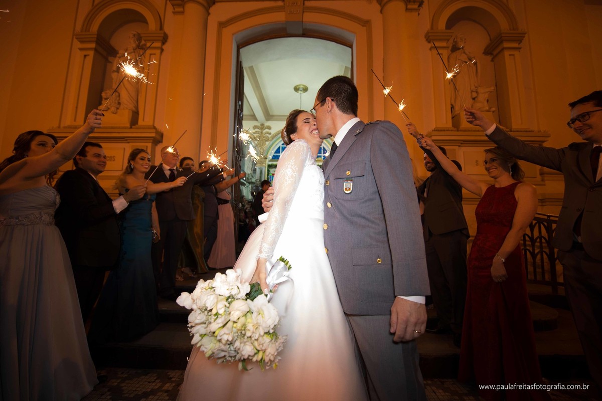 decoracao-com-pisca-pisca-feito-em-guaratingueta-casamento-de-barbara-e-alexandre-na-catedral-de-santo-antonio-e-recepcao-na-hipica-fotografia-de-paula-freitas-fotografia-e-video-de-supimpa