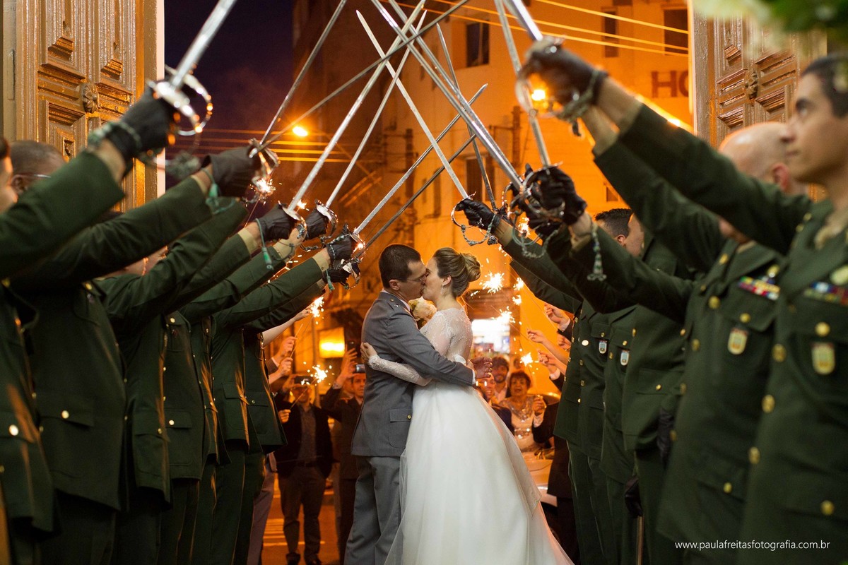 decoracao-com-pisca-pisca-feito-em-guaratingueta-casamento-de-barbara-e-alexandre-na-catedral-de-santo-antonio-e-recepcao-na-hipica-fotografia-de-paula-freitas-fotografia-e-video-de-supimpa