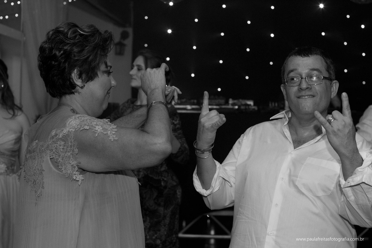 decoracao-com-pisca-pisca-feito-em-guaratingueta-casamento-de-barbara-e-alexandre-na-catedral-de-santo-antonio-e-recepcao-na-hipica-fotografia-de-paula-freitas-fotografia-e-video-de-supimpa