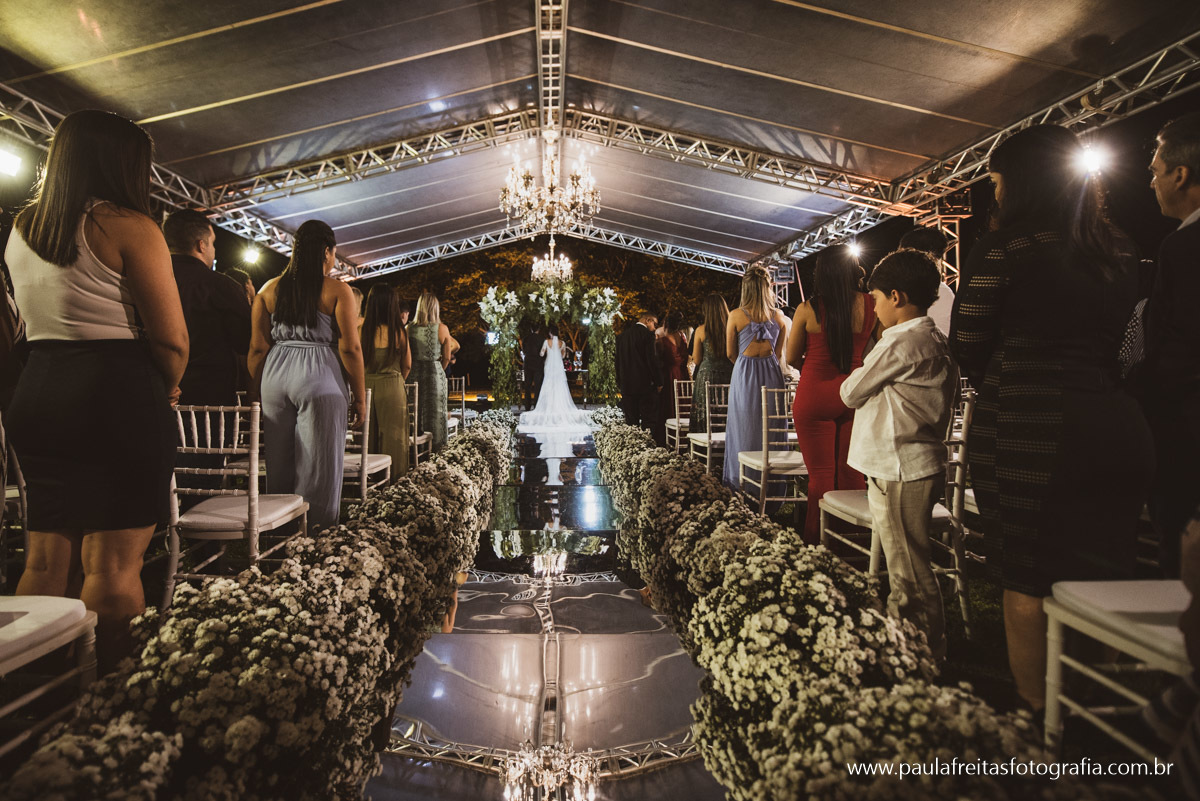 Decoração de casamento ao ar livre á noite