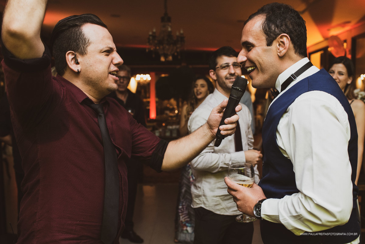 Noivos em festa de casamento no Recanto do Bosque