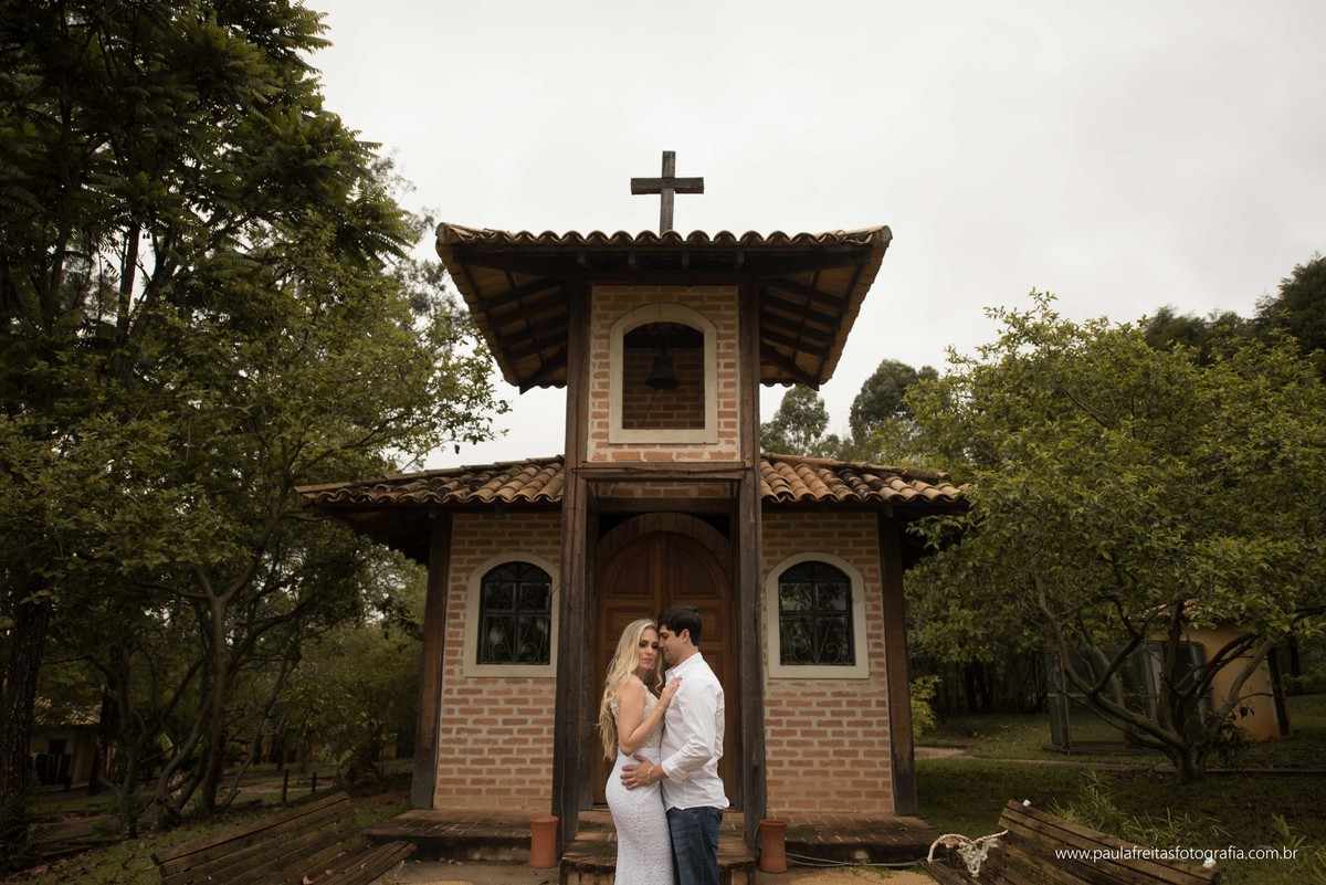 porto-feliz-sao-paulo-sao-paulo-cidade-de-sao-paulo-pre-wedding-ensaio-pre-casamento-desire-e-max-guaratingueta-sao-jose-dos-campos-taubate-fotografado-por-paula-freitas-fotografia-e-video-de-supimpa