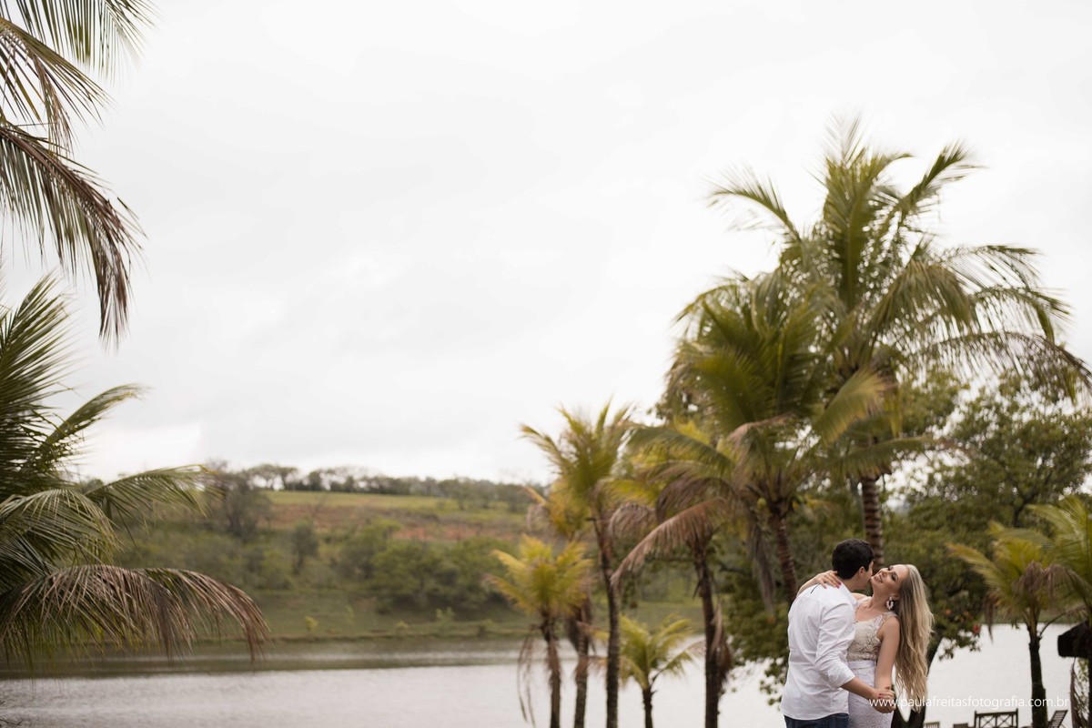 porto-feliz-sao-paulo-sao-paulo-cidade-de-sao-paulo-pre-wedding-ensaio-pre-casamento-desire-e-max-guaratingueta-sao-jose-dos-campos-taubate-fotografado-por-paula-freitas-fotografia-e-video-de-supimpa