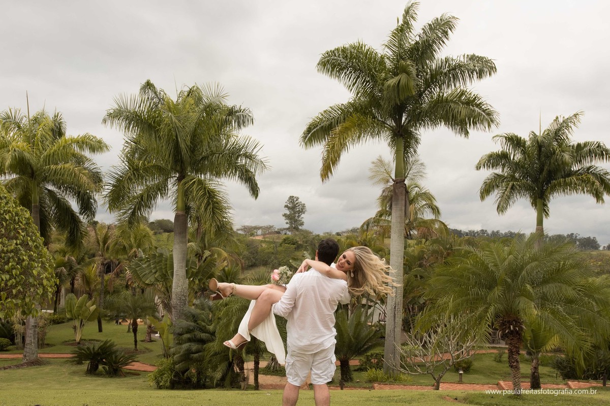 porto-feliz-sao-paulo-sao-paulo-cidade-de-sao-paulo-pre-wedding-ensaio-pre-casamento-desire-e-max-guaratingueta-sao-jose-dos-campos-taubate-fotografado-por-paula-freitas-fotografia-e-video-de-supimpa