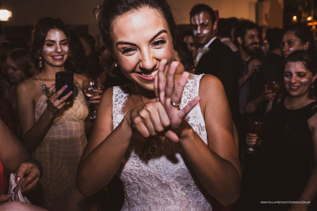 Noiva curtindo
Casamento em Hotel sete lagos 
Guaratinguetá - SP