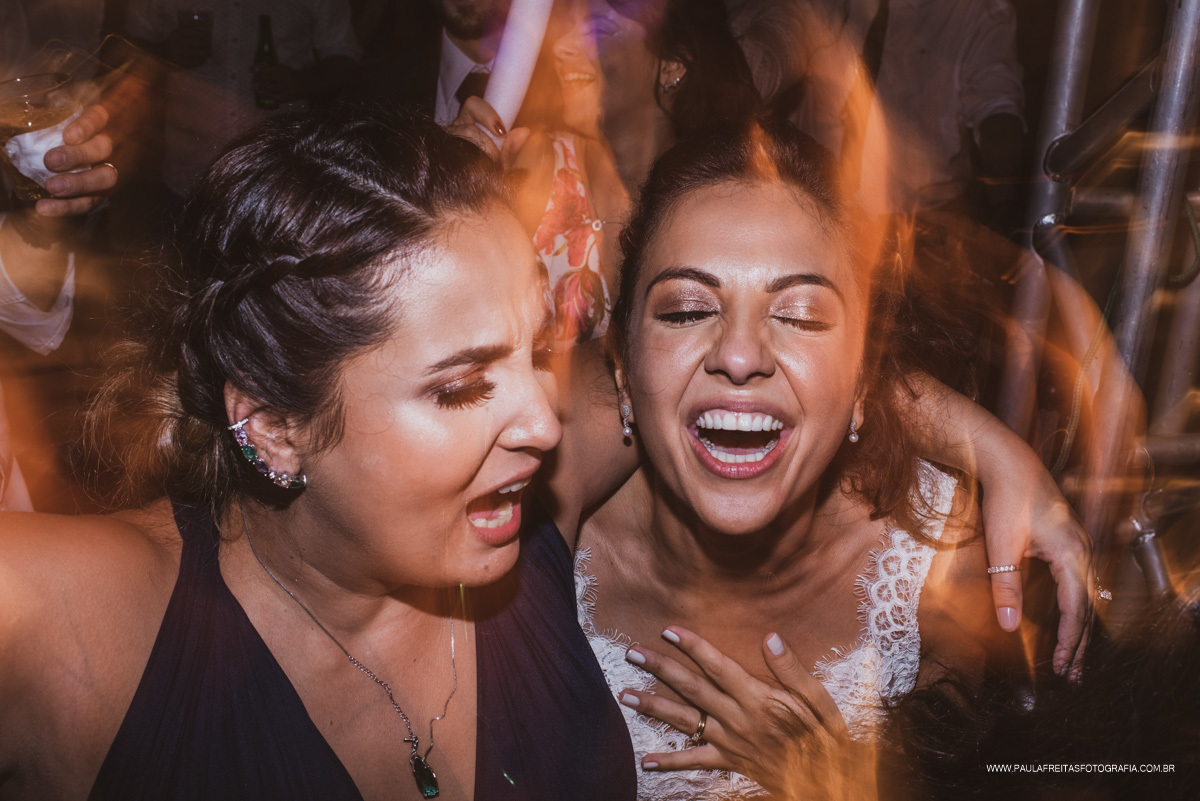 Noiva e amiga 
Casamento em Hotel sete lagos 
Guaratinguetá - SP