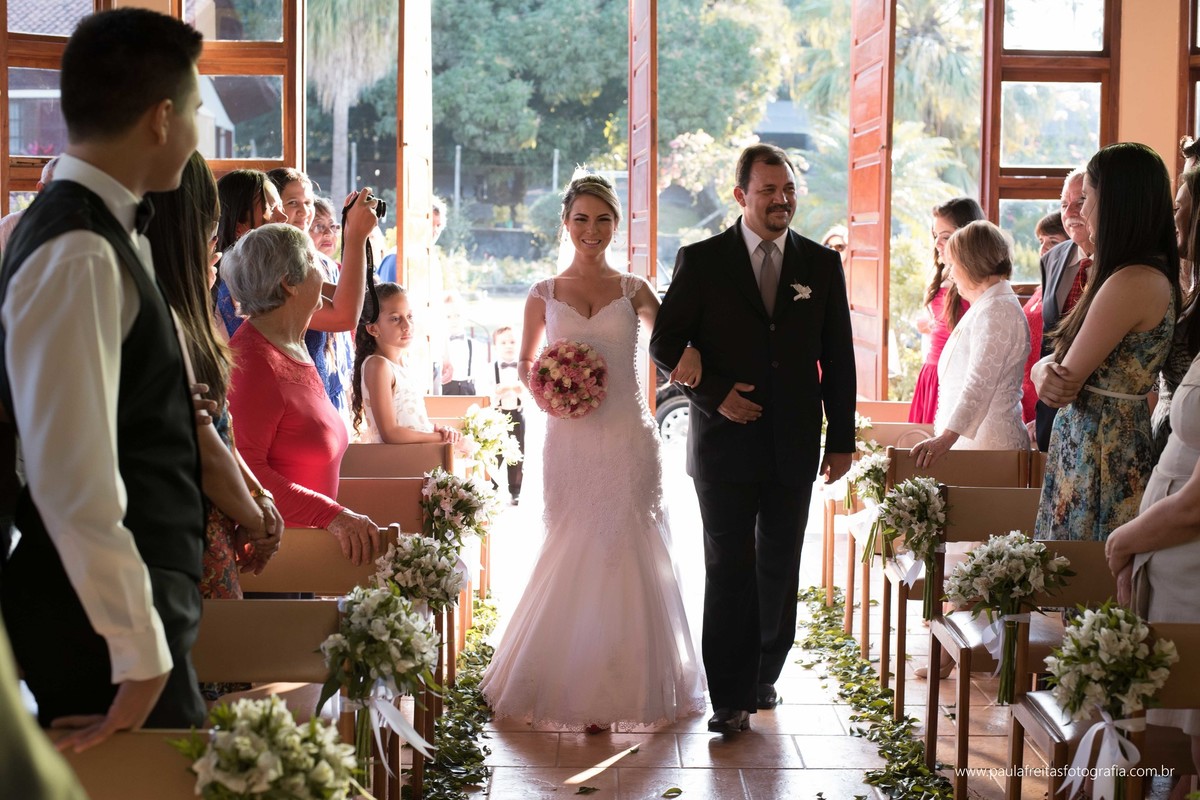 casamento-na-fazenda-esperança-centro-feminino-casamento-natalia-e-matheus-final-de-tarde-fotografado-por-paula-freitas-fotografia