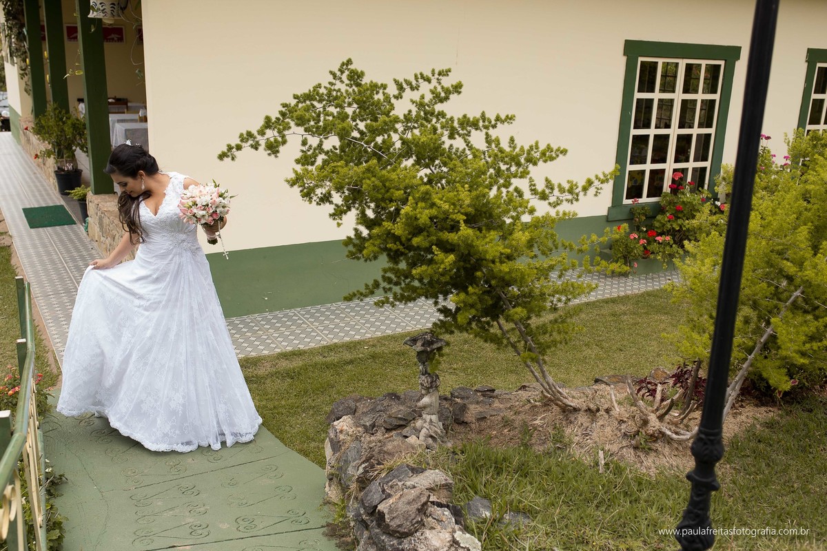 casamento-de-dia-feito-em-sao-luiz-do-paraitinga-de-michele-e-gustavo-e-fotografado-por-paula-freitas-fotografia-video-de-supimpa-audiovisual