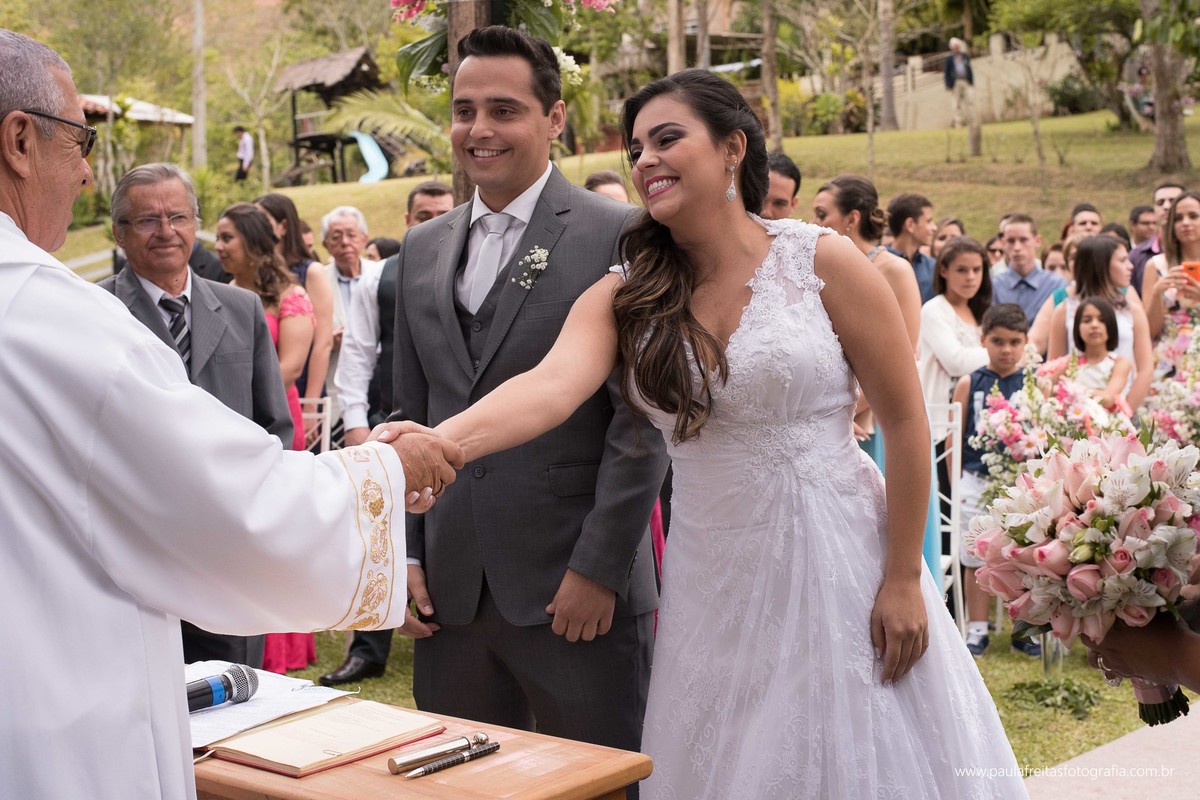 casamento-de-dia-feito-em-sao-luiz-do-paraitinga-de-michele-e-gustavo-e-fotografado-por-paula-freitas-fotografia-video-de-supimpa-audiovisual