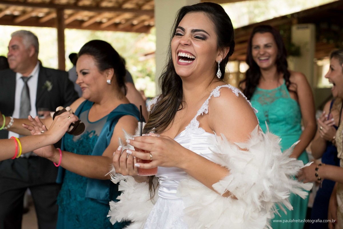 casamento-de-dia-feito-em-sao-luiz-do-paraitinga-de-michele-e-gustavo-e-fotografado-por-paula-freitas-fotografia-video-de-supimpa-audiovisual