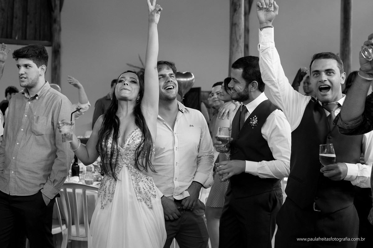 casamento-de-dia-feito-em-sao-luiz-do-paraitinga-de-michele-e-gustavo-e-fotografado-por-paula-freitas-fotografia-video-de-supimpa-audiovisual