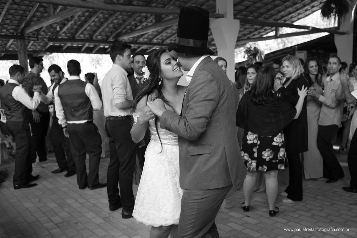 casamento-de-dia-feito-em-sao-luiz-do-paraitinga-de-michele-e-gustavo-e-fotografado-por-paula-freitas-fotografia-video-de-supimpa-audiovisual