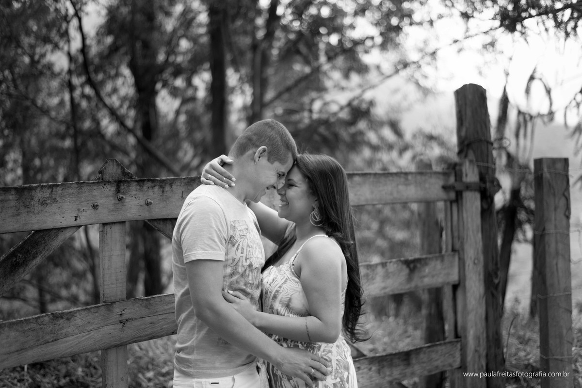 gomeral-em-guaratingueta-ensaio-pre-casamento-de-tamiris-e-joy-fotografado-por-paula-freitas (1)