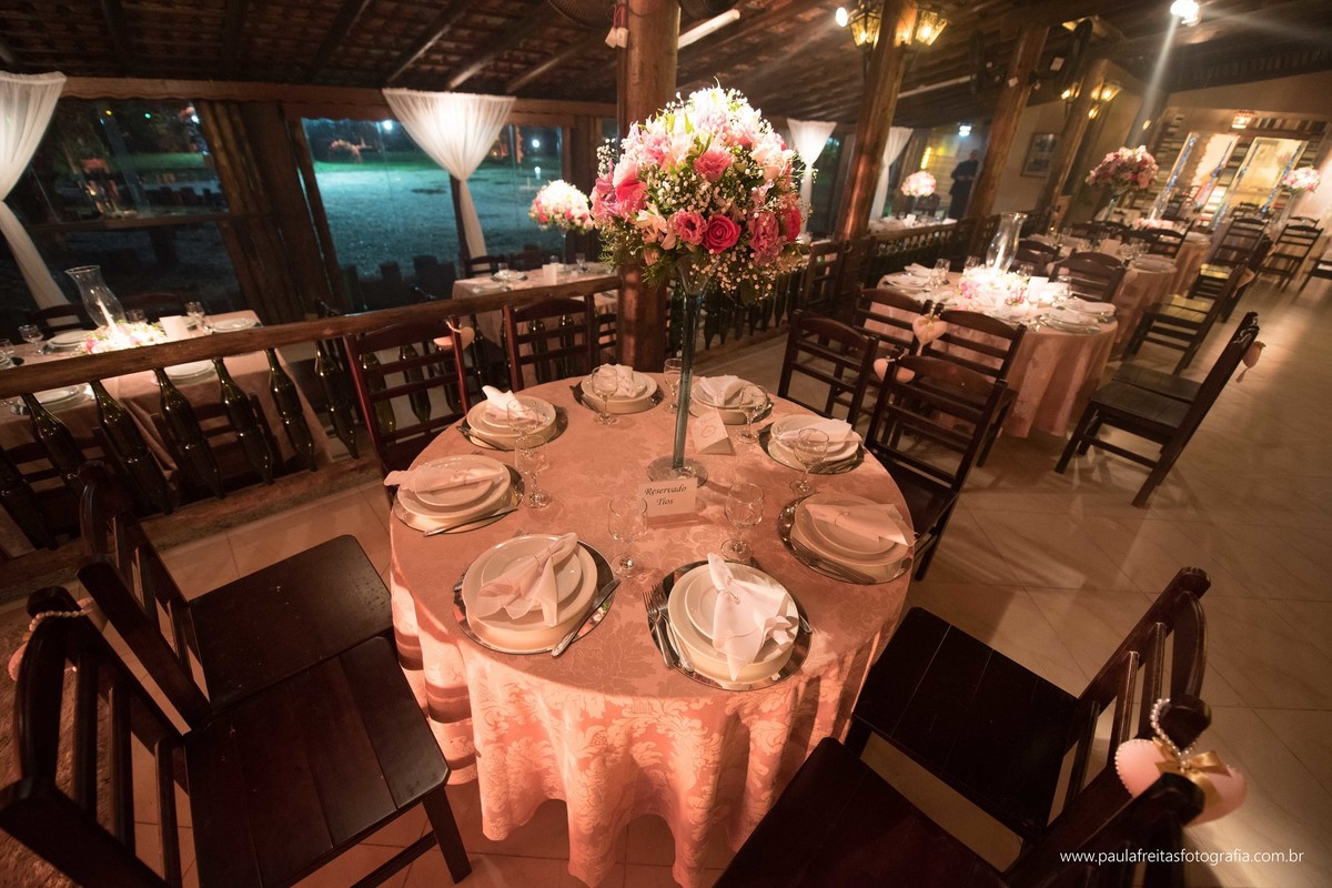 festa-de-debutante-15-anos-dourada-da-maria-celia-realizado-em-guaratingueta-sp-fotografado-por-paula-freitas-fotografia-e-video-de-supimpa (34)