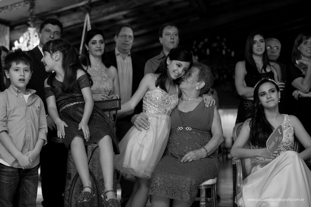 festa-de-debutante-15-anos-dourada-da-maria-celia-realizado-em-guaratingueta-sp-fotografado-por-paula-freitas-fotografia-e-video-de-supimpa (34)