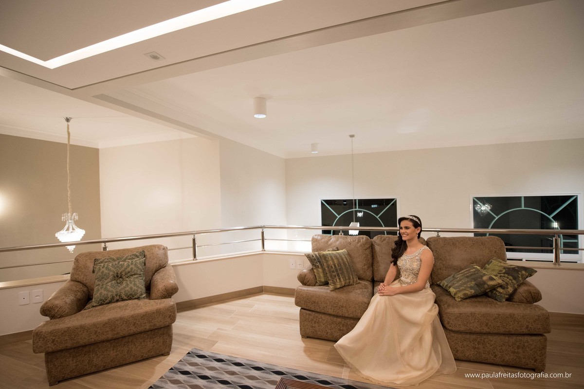 festa-de-debutante-15-anos-dourada-da-maria-celia-realizado-em-guaratingueta-sp-fotografado-por-paula-freitas-fotografia-e-video-de-supimpa (34)