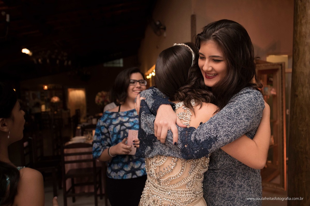 festa-de-debutante-15-anos-dourada-da-maria-celia-realizado-em-guaratingueta-sp-fotografado-por-paula-freitas-fotografia-e-video-de-supimpa (34)
