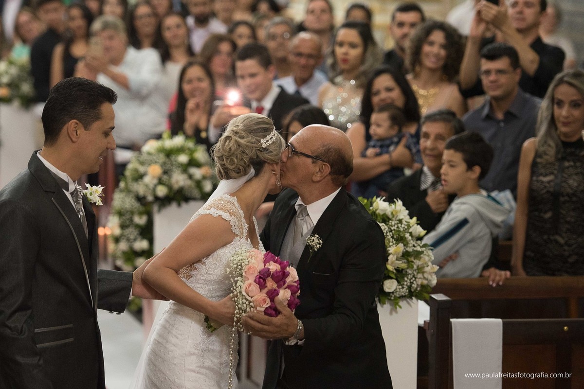 aparecida-sp-casamento-marcelle-e-savio-no-umuarama-fotografado-por-paula-freitas-e-video-de-supimpa-audiovisual